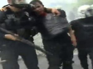 Polisi Linç Ettiler