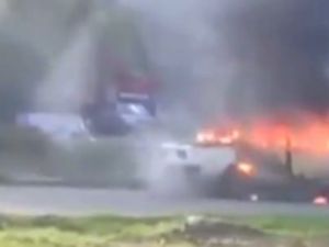 Yanan Araç Böyle Patladı