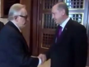 Erdoğan İngilizce Konuştu Twitter Yıkıldı...