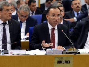 Bozdağ "Saray" Eleştirilerini Cevapladı