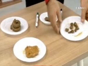 Canlı Yayında Kaka Kontrolü!