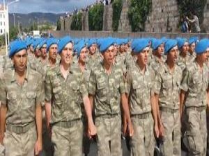 Asker Osmanlı Marşıyla Yeri Göğü İnletti