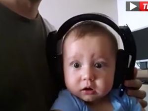 Rock Müzik Dinleyen Çocuğun Tepkisi