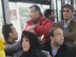 Otobüste Niye Parfüm Sıktın Kavgası