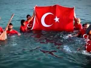 Havada Karada ve Denizde Çanakkale Türküsü