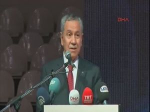Arınç Anısını Anlatırken Gözyaşlarını Tutamadı