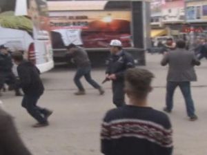 Ağrı'da Bağımsız Adaya Taşlı Saldırı