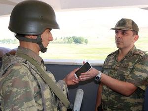 Nöbetteki Askere Büyük Sürpriz!