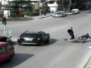 Yayaya Çarpmamak İçin Kendini Feda Etti
