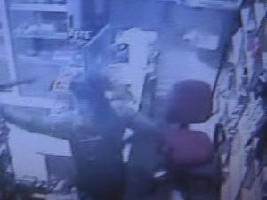 Pompalı Tüfekle Soygun Güvenlik Kamerasında