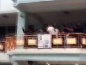Karabük'te 13 Kişinin Yaralandığı Kavga Kamerada