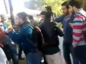 İzmir'de AK Parti Seçim Standına Saldırı