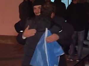 Kosova, AK Parti'nin Zaferini Kutladı!
