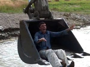 Kepçe Operatörünün İntikamı!