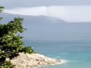 Sahilde Oluşan Hortum Böyle Görüntülendi
