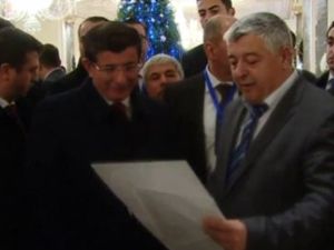 Azeri Vatandaştan Davutoğlu’na Şiir