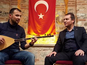 Putin’e Türkülü Gönderme