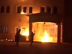 PKK'lılar Öğrenci Yurdunu Böyle Ateşe Verdi