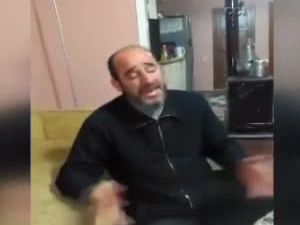 Şarkı Söylerken Dişleri Fırladı