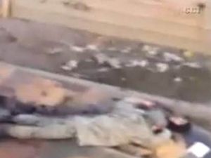 Asker Yaralanan Polisin Üzerine Yatarak Siper Oldu