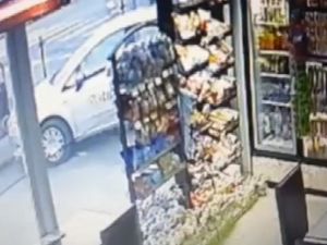 Araç, Anne ve Çocuğunu Böyle Ezdi