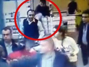 Garsona Uçan Tekmeli ve Sopalı Saldırı