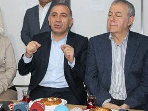 Gürsel Tekin’den Küfür