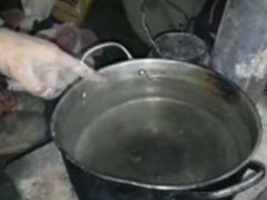 Madaya'da "Tuzlu Su" İle Yaşama Tutunuyorlar