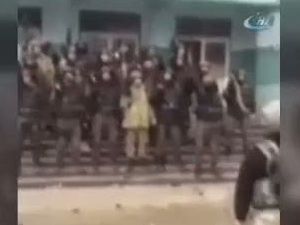 Asker Dualar ve Marşlarla Operasyona Gidiyor