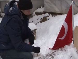 Şehit Kardeşinin Gözyaşları!
