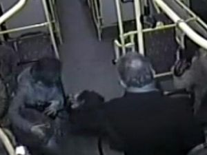Otobüste Kalp Krizi Geçiren Genci Kurtaran Kahraman Şoför