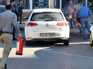 Belediye Önünde Kendini Yakan Vatandaştan Acı Haber