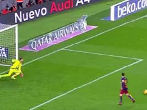 Messi'den İlginç Penaltı!
