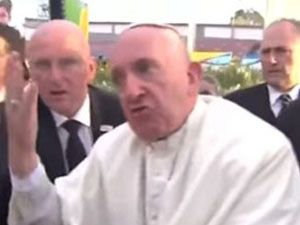 Papa Deliye Döndü