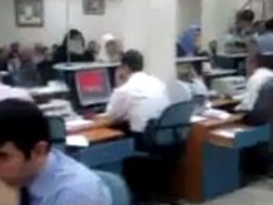 Banka Çalışanı Okey Oynarken!
