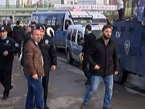 Metroda bomba şakası ortalığı birbirine kattı