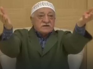 FETÖ liderinden yine beddua seansı