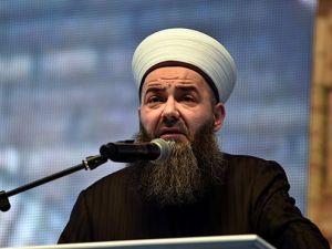 Cübbeli Ahmet Hoca'dan Ensar Vakfı açıklaması