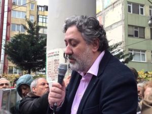 Cumhuriyet yazarı Sabah muhabirine saldırdı