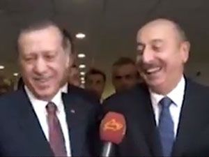 Erdoğan ve Aliyev'in samimi sohbeti