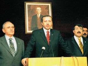 Cumhurbaşkanı Erdoğan'ın 2002'deki efsane konuşması